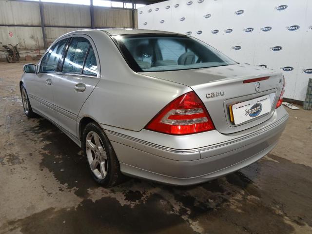 2005 MERCEDES BENZ C220 CDI A