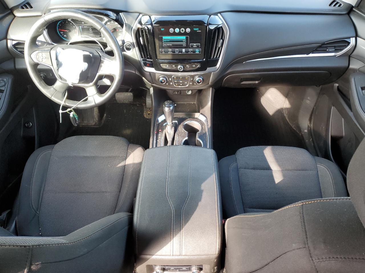 2018 Chevrolet Traverse Lt VIN: 1GNEVGKW2JJ117938 Lot: 55129175