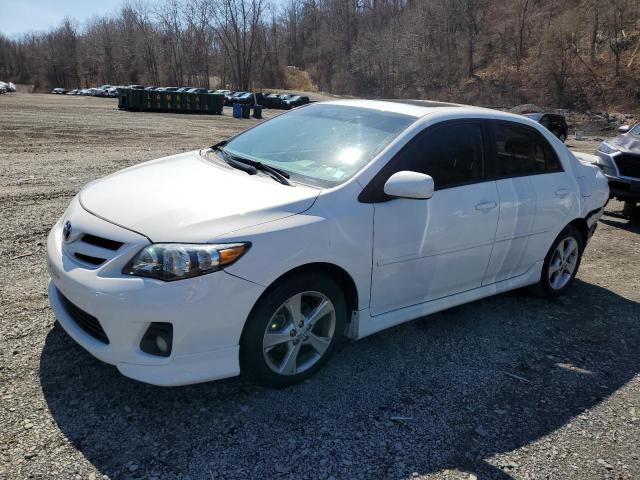 Sedans TOYOTA COROLLA 2012 White