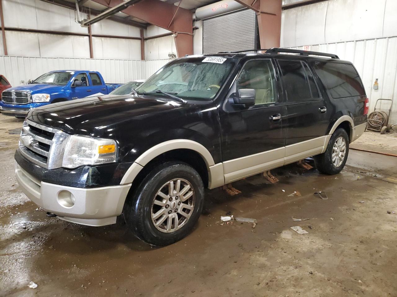 2009 Ford Expedition El Eddie Bauer for Sale in Lansing, MI - Rear End