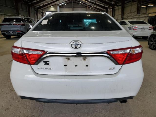 TOYOTA CAMRY 2017 Белы