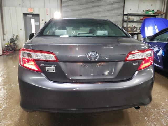  TOYOTA CAMRY 2013 Srebrny