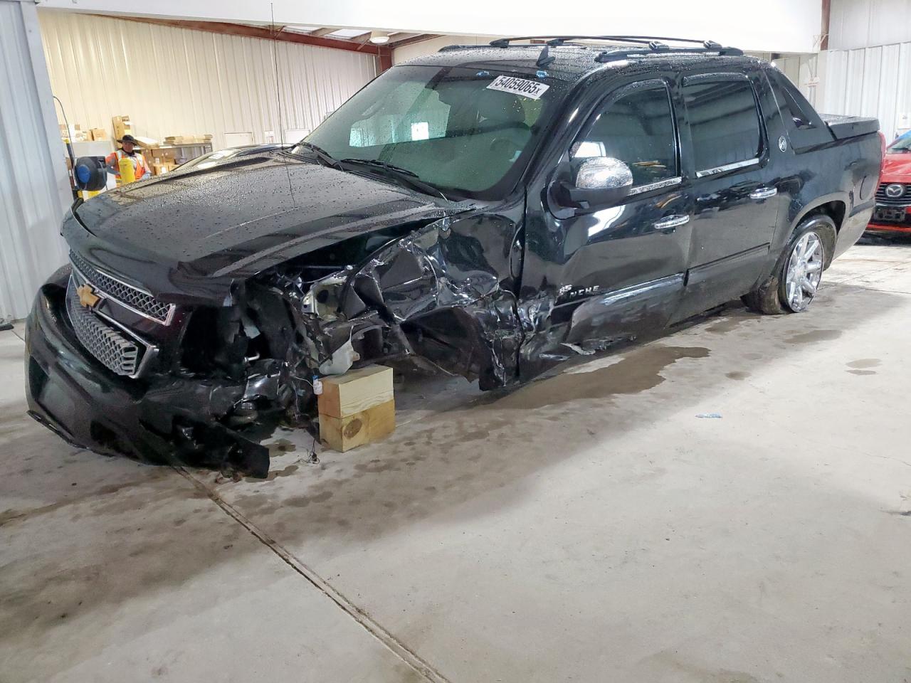 3GNMCFE08DG260157 CHEVROLET AVALANCHE Photo 1