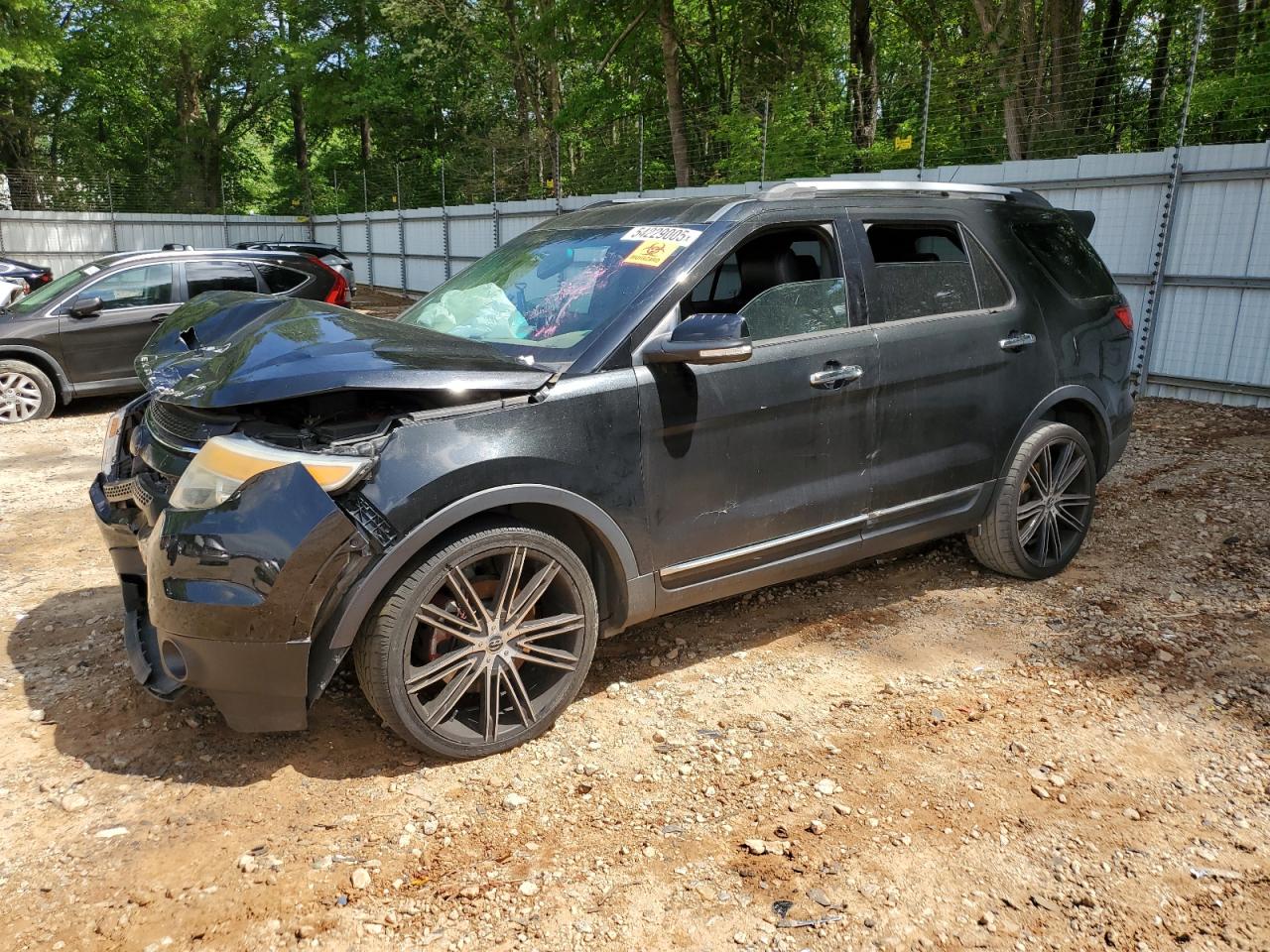 2014 Ford Explorer Xlt for Sale in Austell, GA - Front End