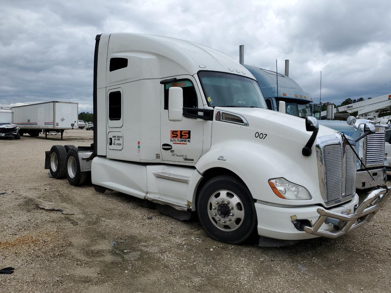 2020 Kenworth T680 Semi Truck იყიდება Greenwell Springs-ში, LA - Front End