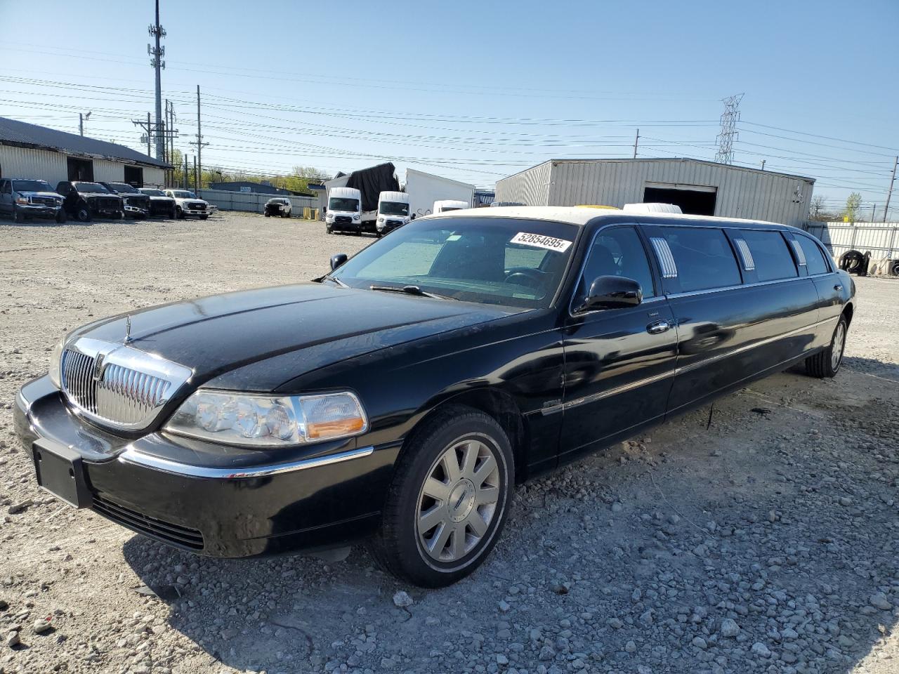 2004 Lincoln Town Car Executive للبيع في Louisville، KY - Water/Flood