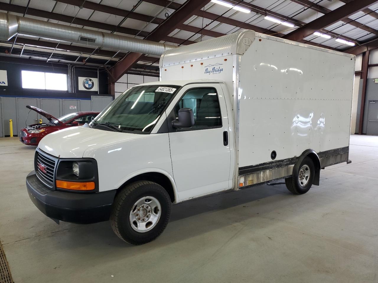 2015 Gmc Savana Cutaway G3500 for Sale in East Granby, CT - Minor Dent/Scratches
