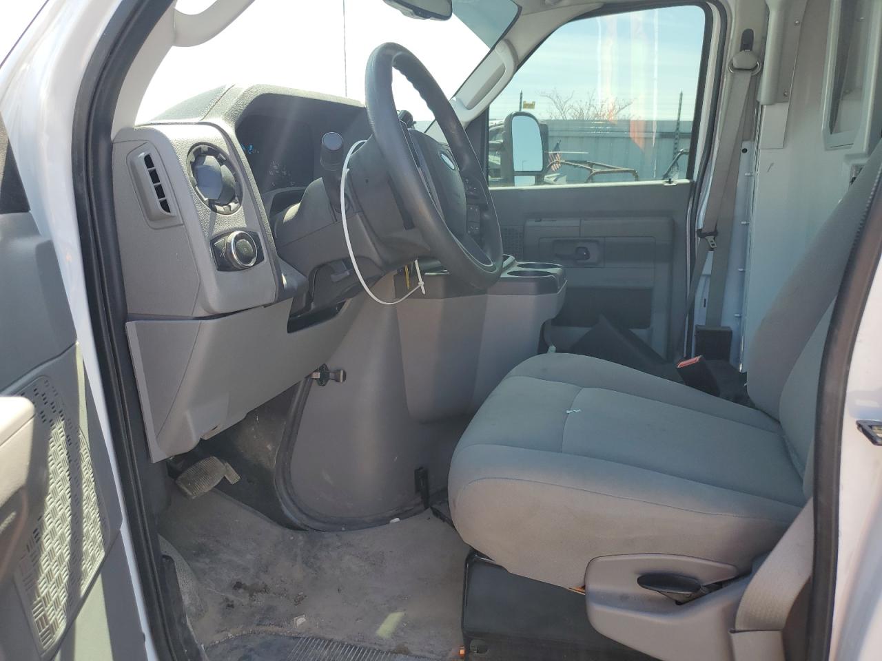 2024 Ford Econoline E350 Super Duty Cutaway Van VIN: 1FDWE3FN7RDD22202 Lot: 52412555