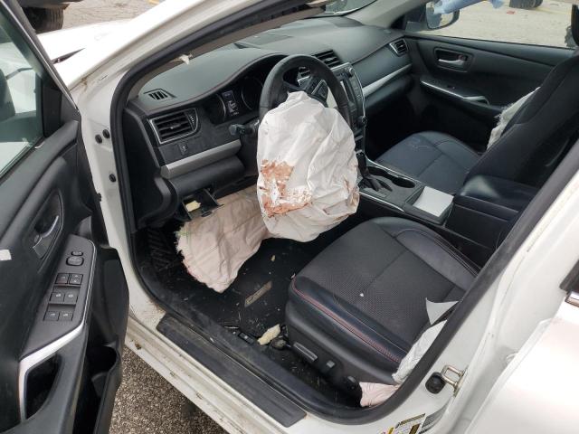  TOYOTA CAMRY 2016 Biały