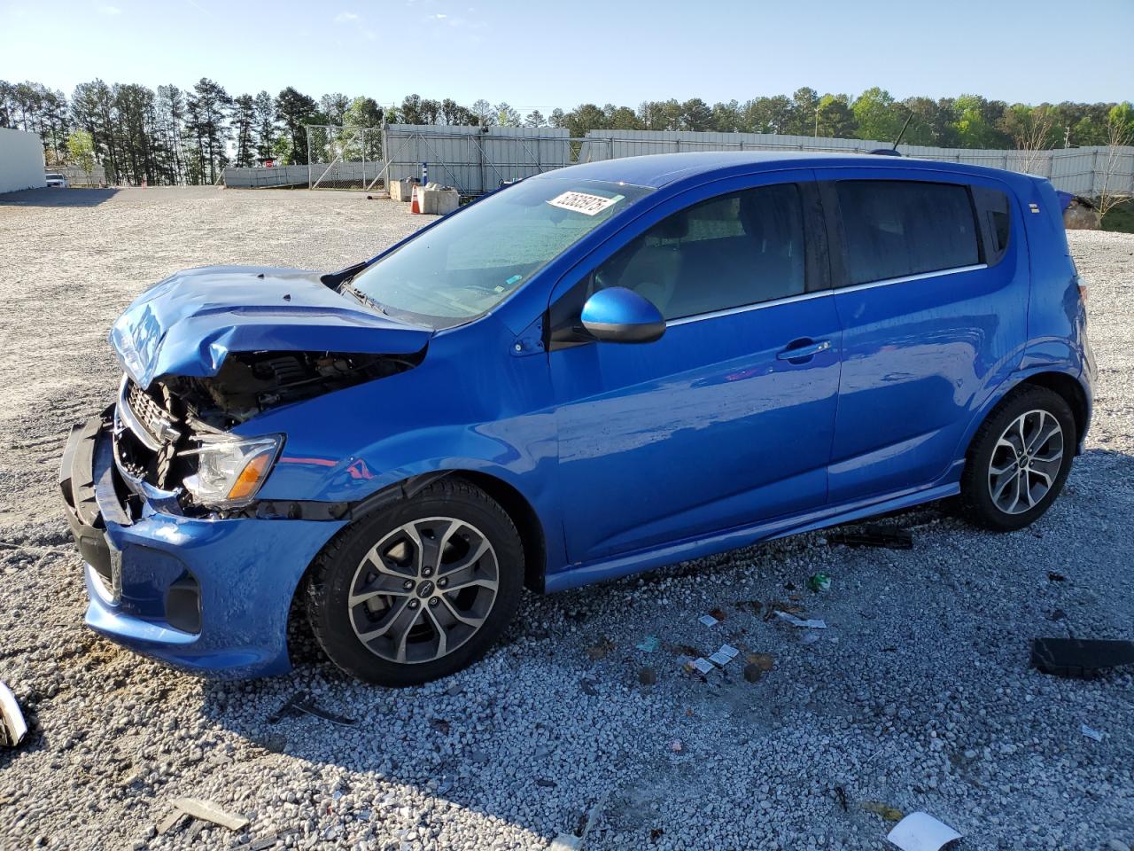 2020 Chevrolet Sonic Lt na sprzedaż w Fairburn, GA - Front End