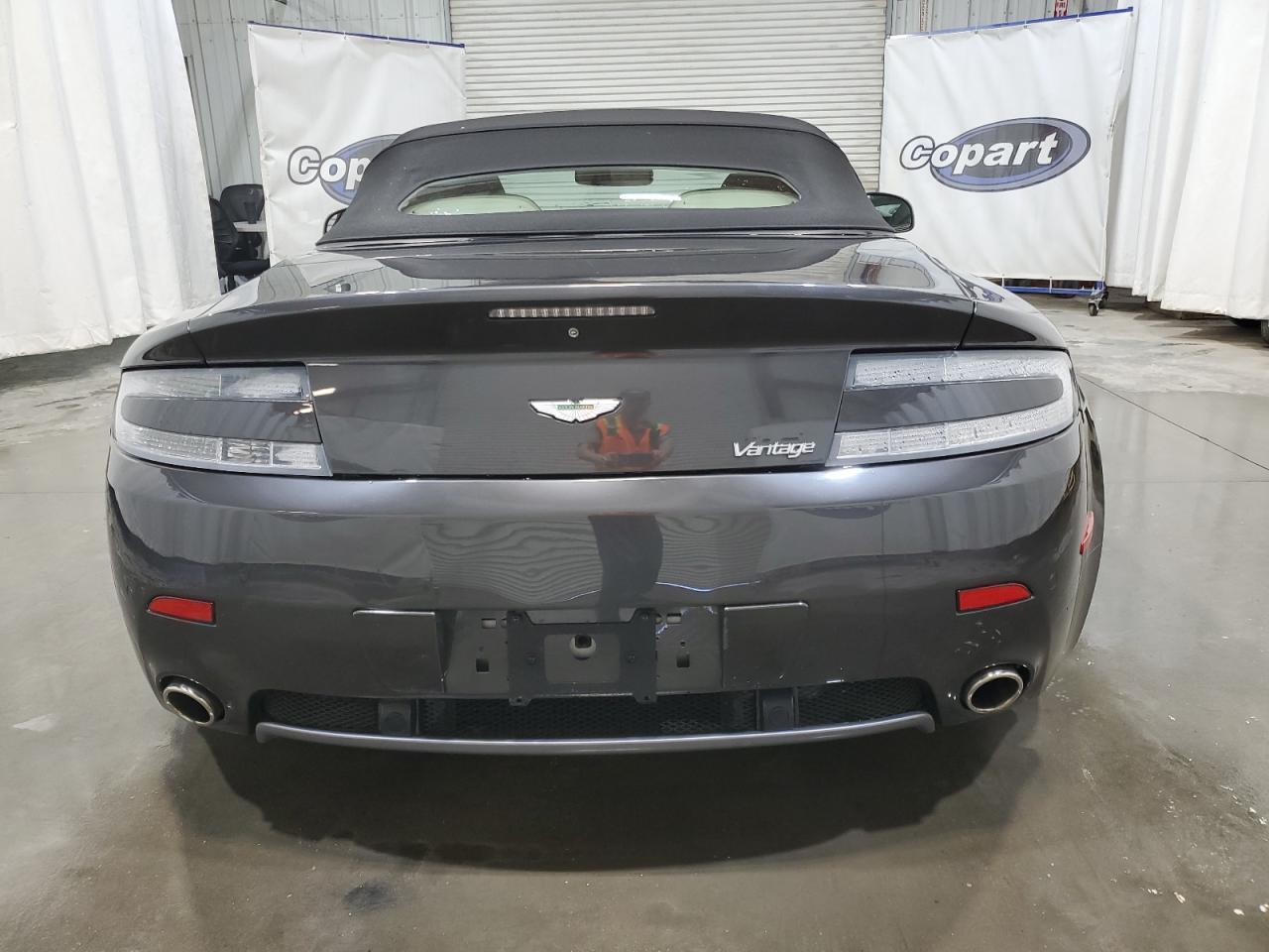 SCFEFBBCXAGD13755 Auction: COPART Lot: 52372665 Location: MO - SPRINGFIELD SCFEFBBCXAGD13755 ASTON MARTIN ALL MODELS 2010 GRAY Photo 6