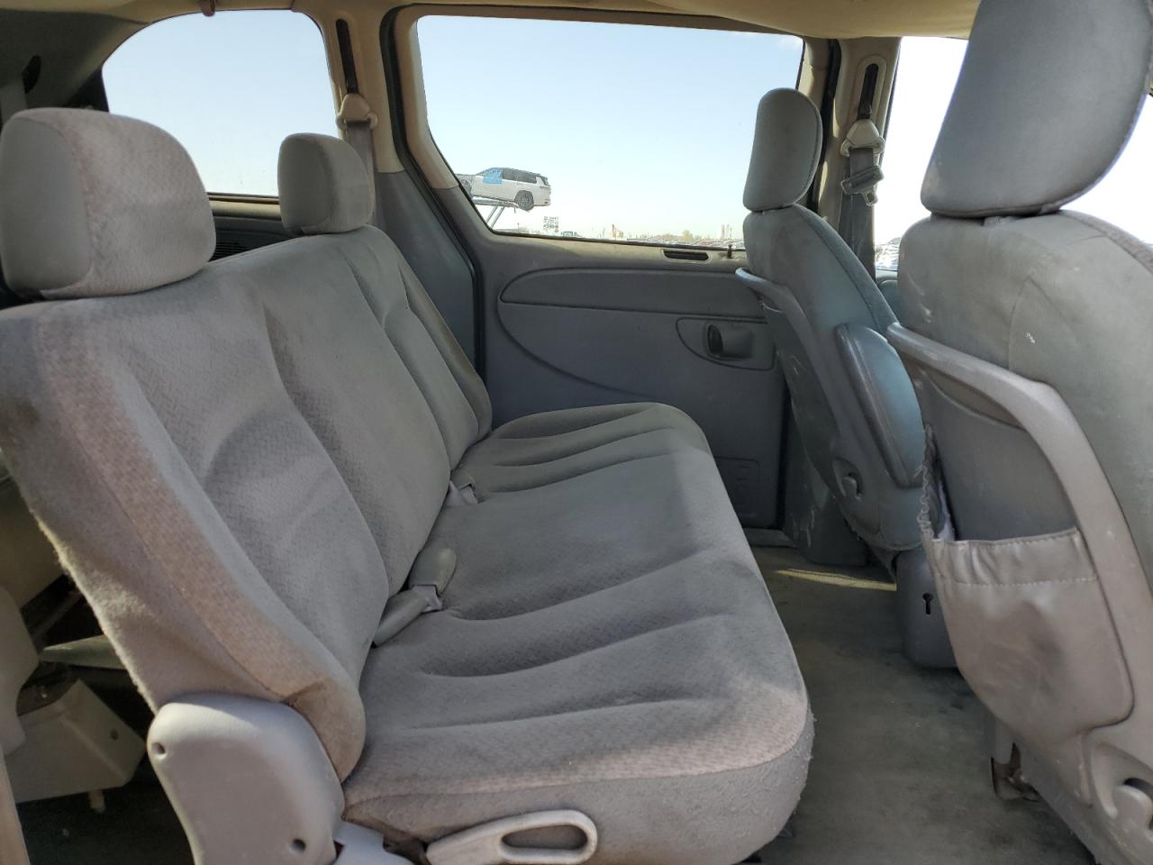 2005 Chrysler Town & Country VIN: 1C4GP45R35B392895 Lot: 53744625