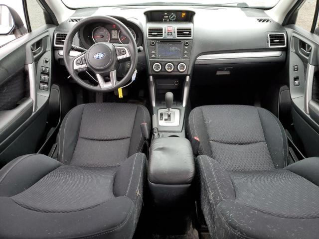  SUBARU FORESTER 2017 Серебристый