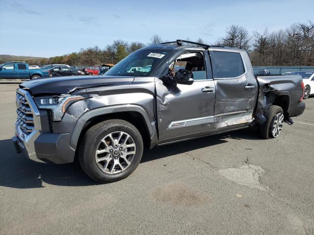 2022 Toyota Tundra Crewmax Platinum