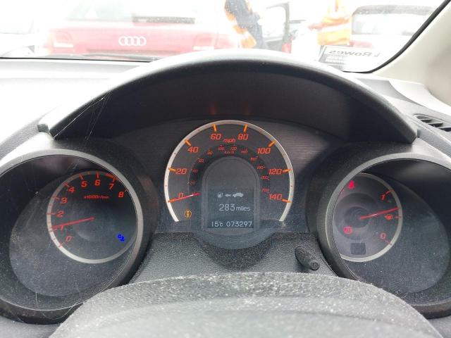 2013 HONDA JAZZ ES +