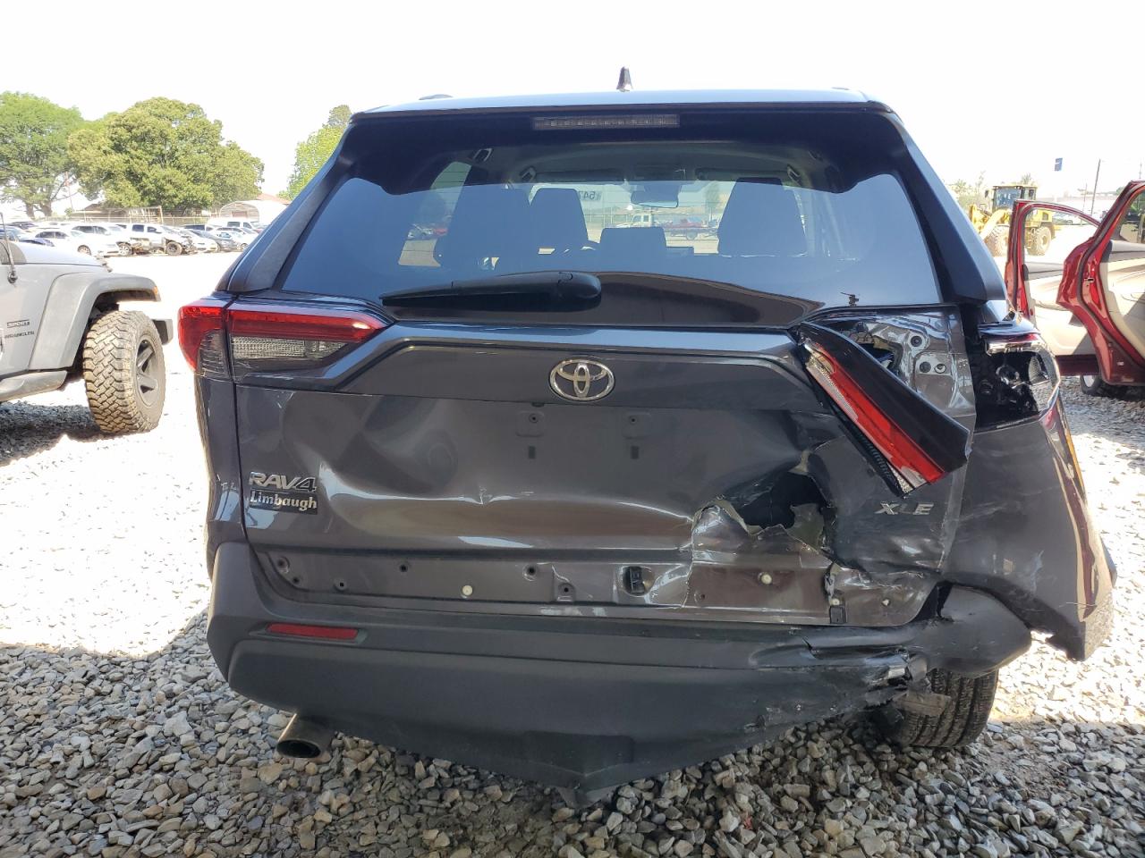 2021 Toyota Rav4 Xle VIN: 2T3W1RFV8MC138032 Lot: 54757295