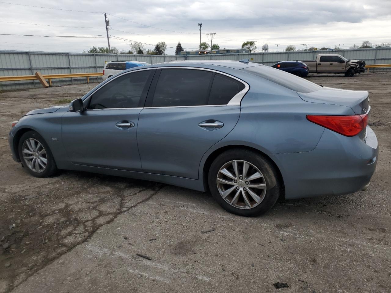 2017 Infiniti Q50 - Image 2