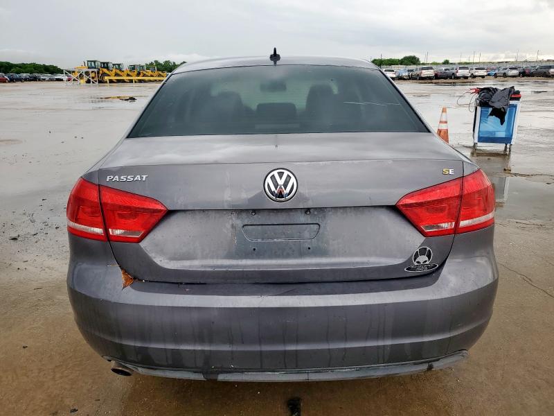  VOLKSWAGEN PASSAT 2012 Серый