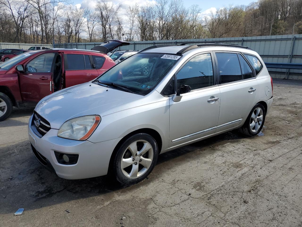 2008 Kia Rondo Lx for Sale in Ellwood City, PA - All Over