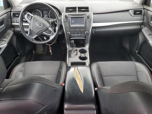 Sedans TOYOTA CAMRY 2017 Szary