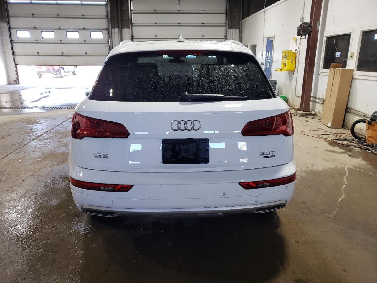 wa1bnafy0j2190573 WA1BNAFY0J2190573 2018 Audi Q5 Premium Plus
