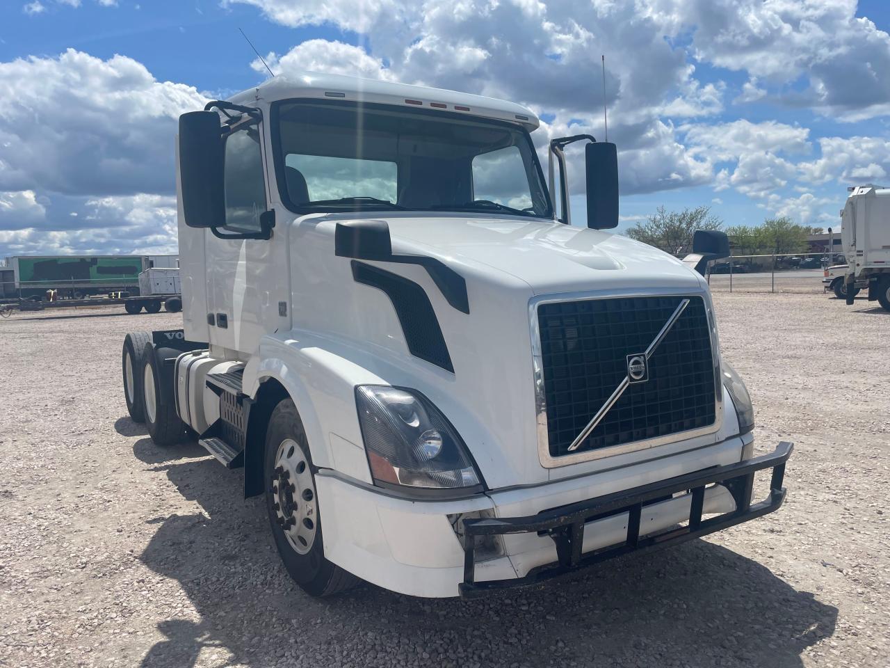 2013 Volvo Vn Vnl for Sale in Farr West, UT - Mechanical