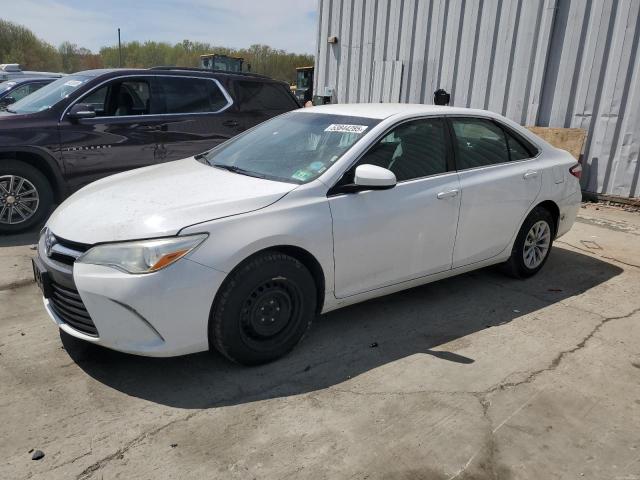  TOYOTA CAMRY 2016 Biały