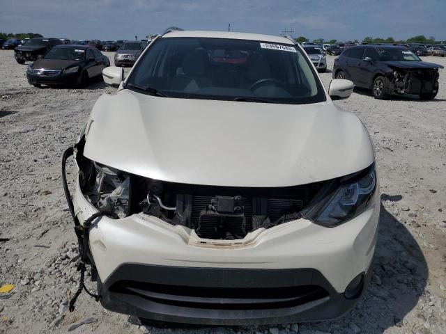  NISSAN ROGUE 2018 Белы