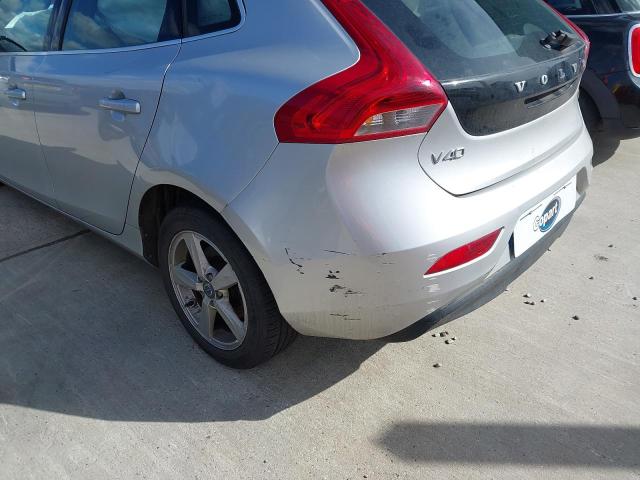 2013 VOLVO V40 SE D2