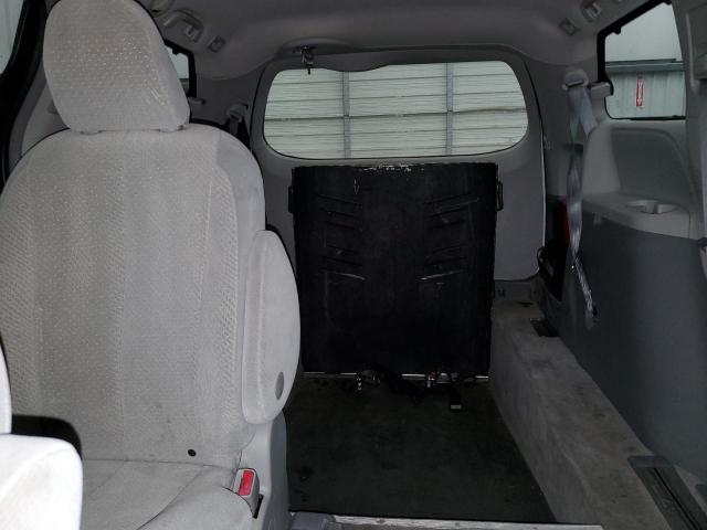 2011 TOYOTA SIENNA LE  