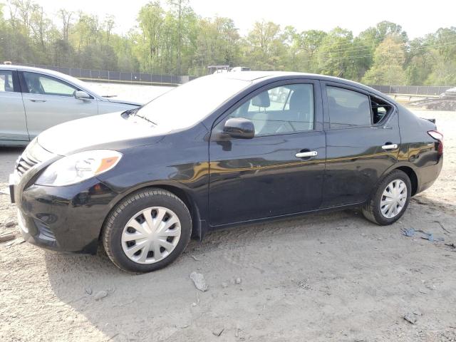 Седани NISSAN VERSA 2014 Чорний