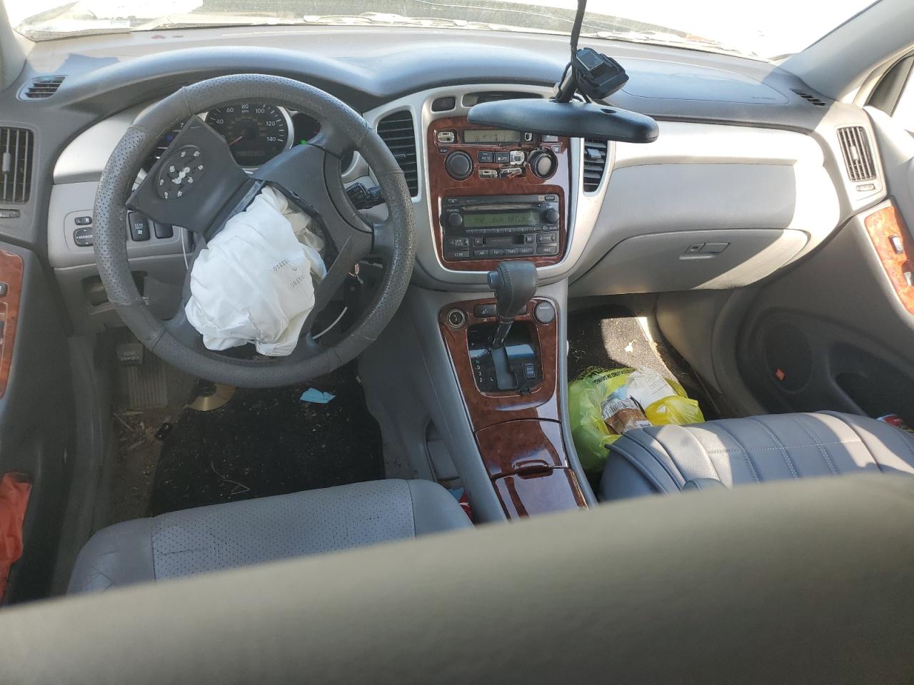 JTEDP21A940006011 2004 Toyota Highlander Base