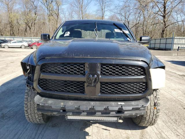 Pickups RAM 1500 2017 Czarny
