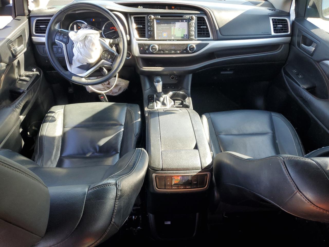 2016 Toyota Highlander Xle VIN: 5TDJKRFH6GS263505 Lot: 55239025