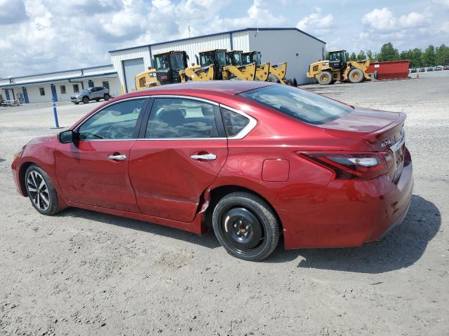  NISSAN ALTIMA 2018 Czerwony