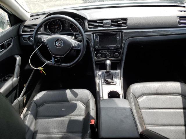  VOLKSWAGEN PASSAT 2018 Biały