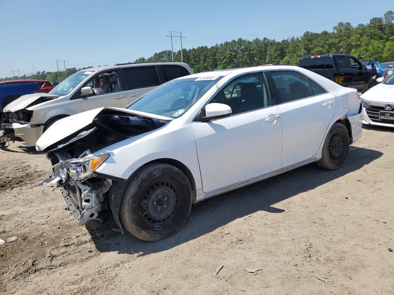 2014 Toyota Camry L for Sale in Greenwell Springs, LA - Front End