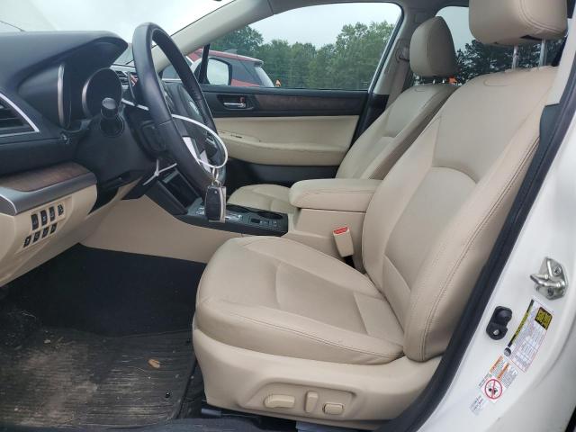  SUBARU OUTBACK 2017 Biały