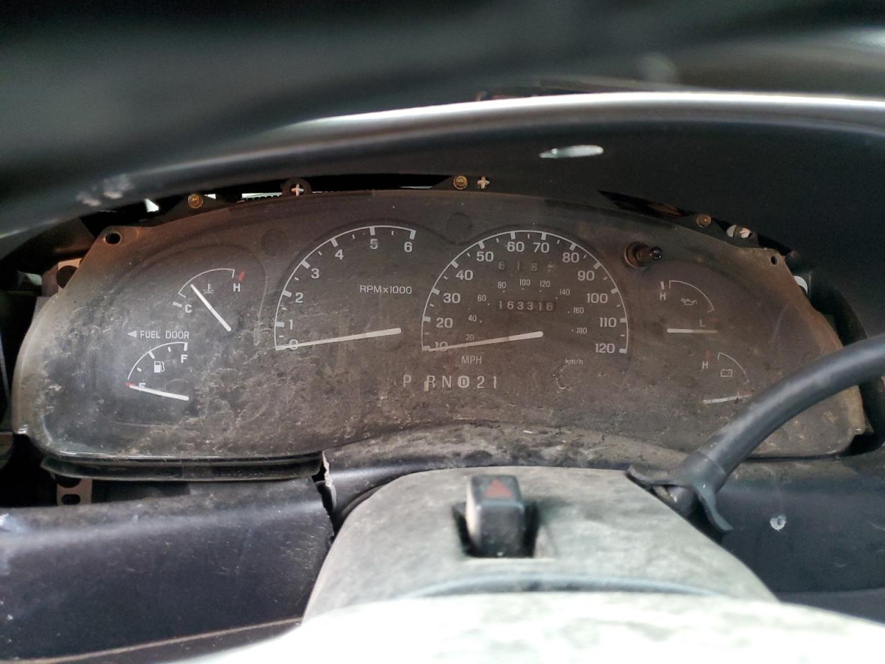 2000 Ford Explorer Xlt VIN: 1FMZU63P0YZB91736 Lot: 55243765