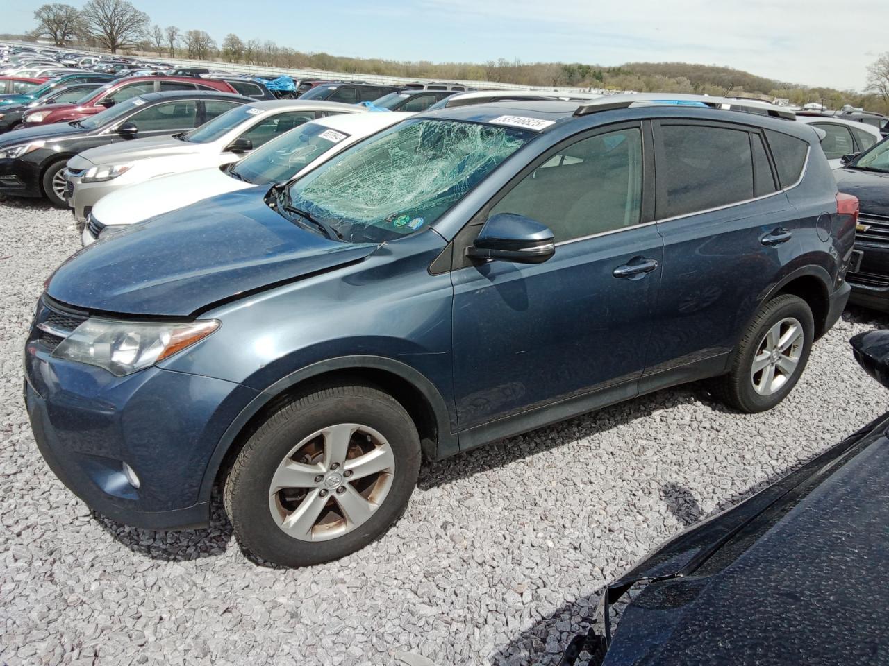 2014 Toyota Rav4 Xle for Sale in Mcfarland, WI - Front End