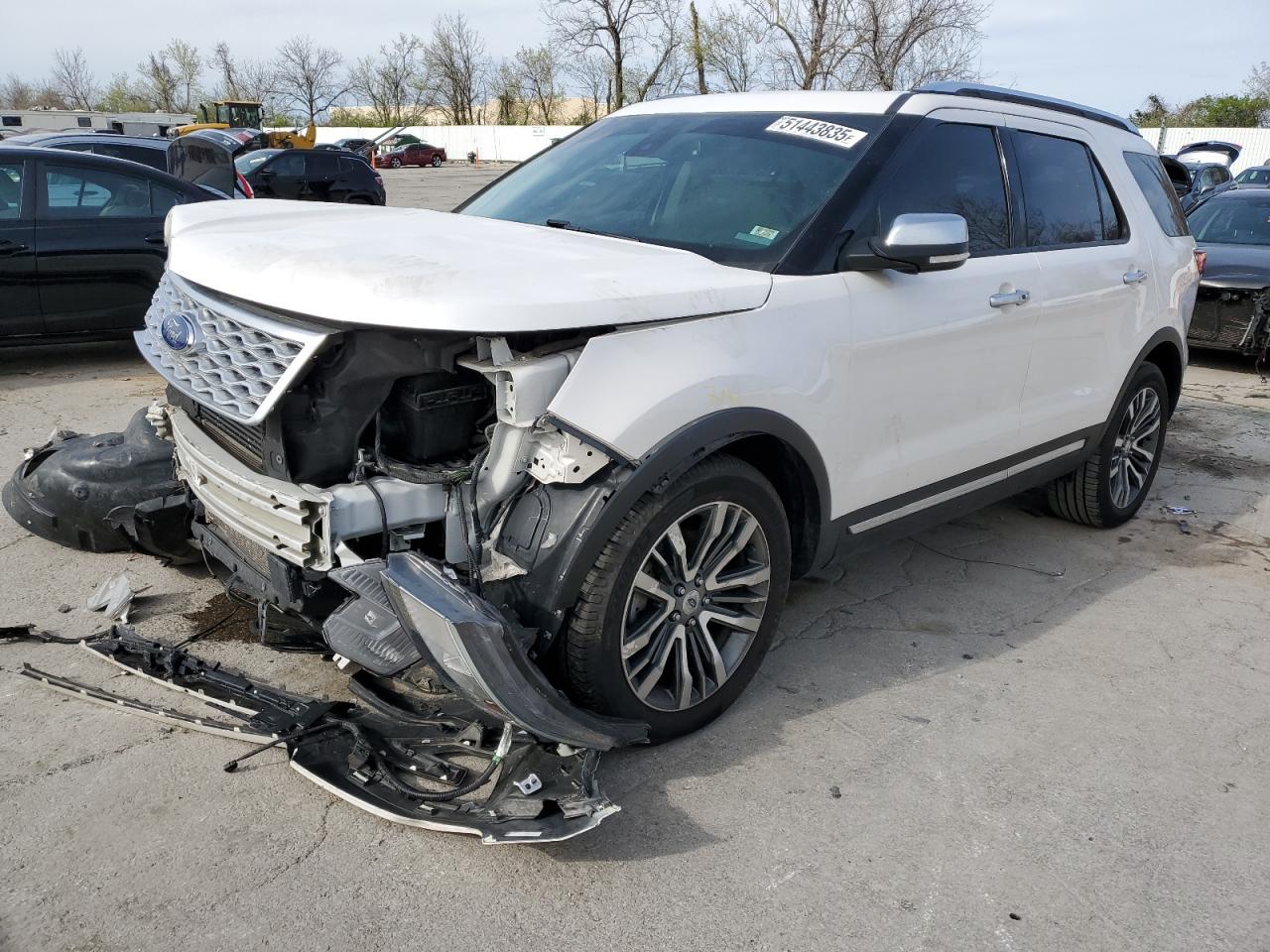 2017 Ford Explorer Platinum for Sale in Bridgeton, MO - Front End