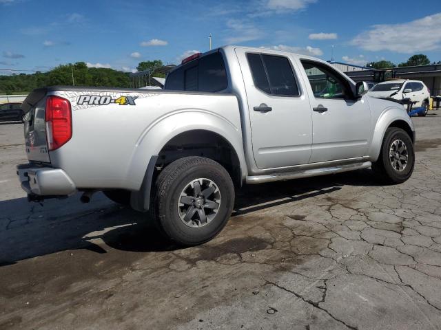  NISSAN FRONTIER 2018 Srebrny