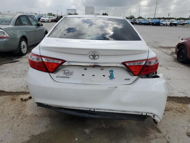  TOYOTA CAMRY 2016 White