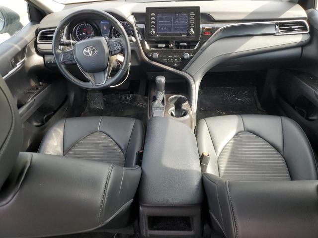  TOYOTA CAMRY 2022 Серебристый