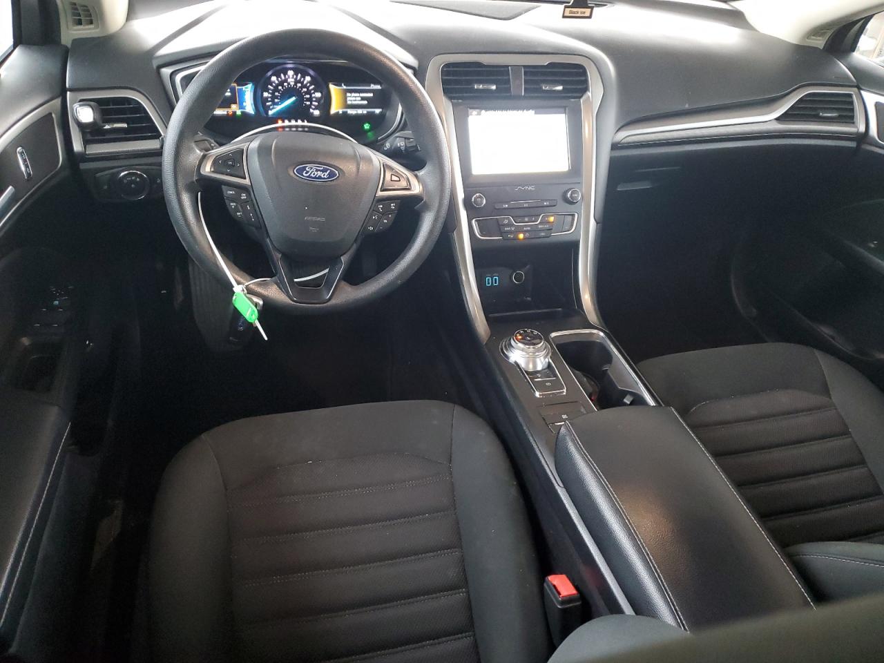 2019 Ford Fusion Se VIN: 3FA6P0LU3KR124843 Lot: 54038715