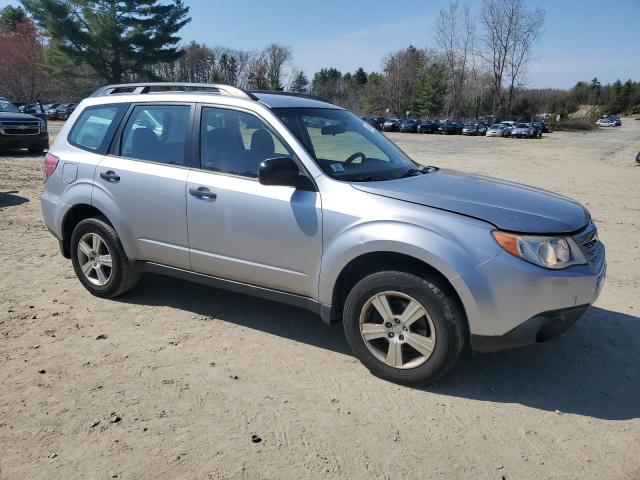  SUBARU FORESTER 2013 Srebrny