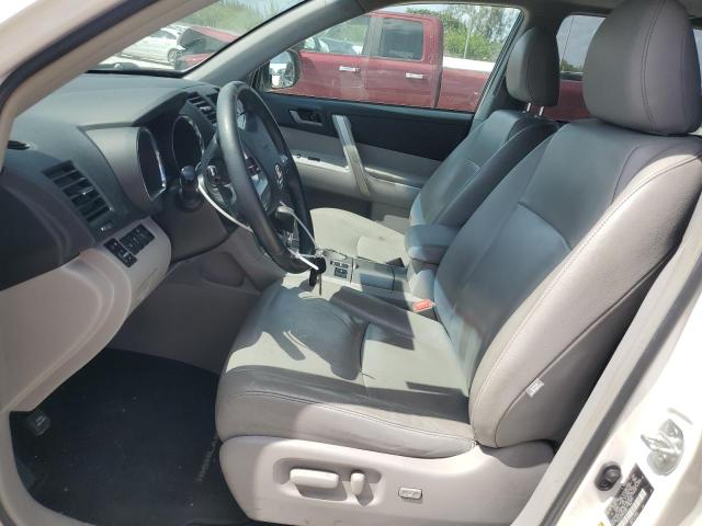 Паркетники TOYOTA HIGHLANDER 2013 Белый