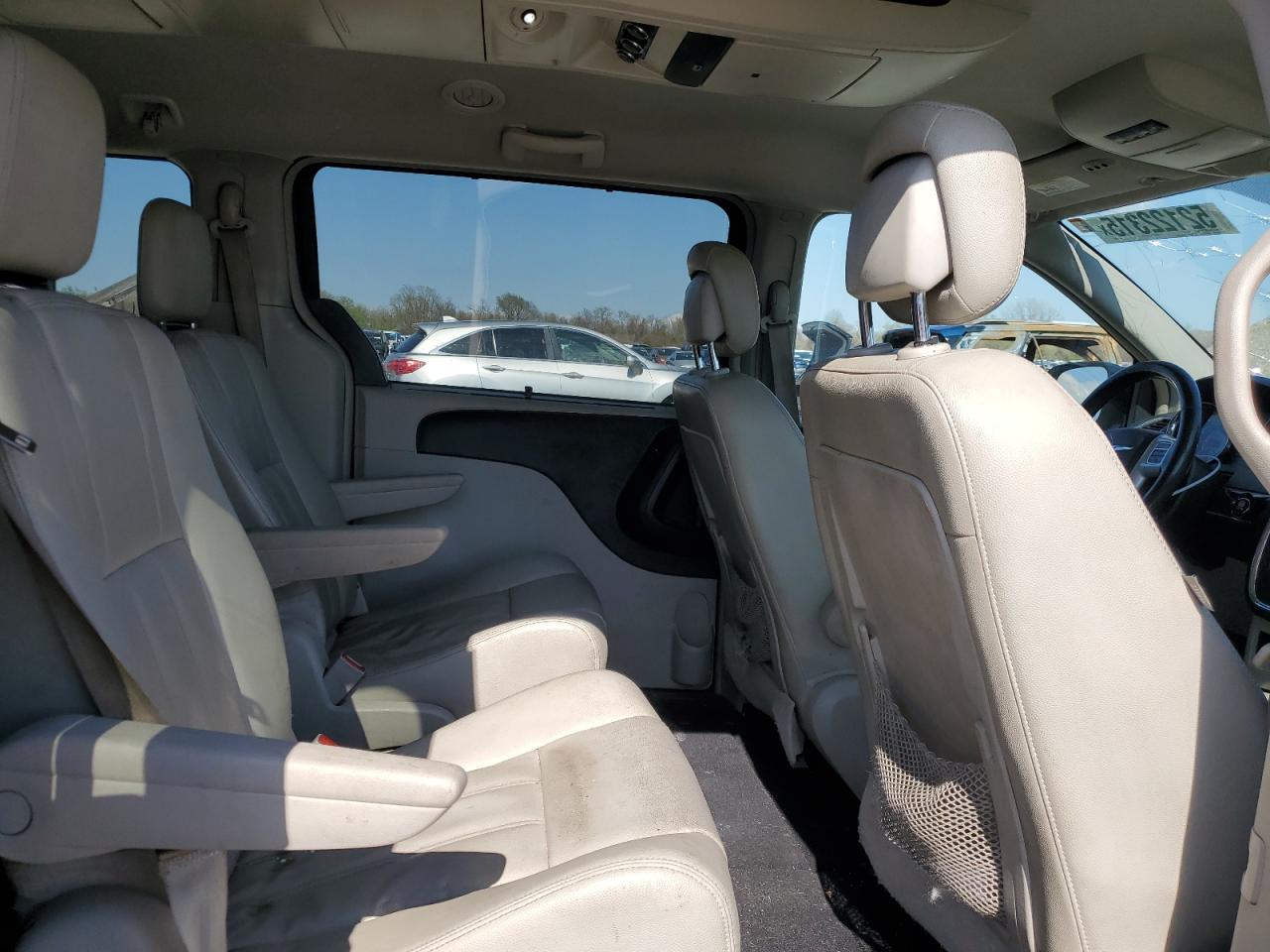 2015 Chrysler Town & Country Touring VIN: 2C4RC1BG2FR629398 Lot: 52122315