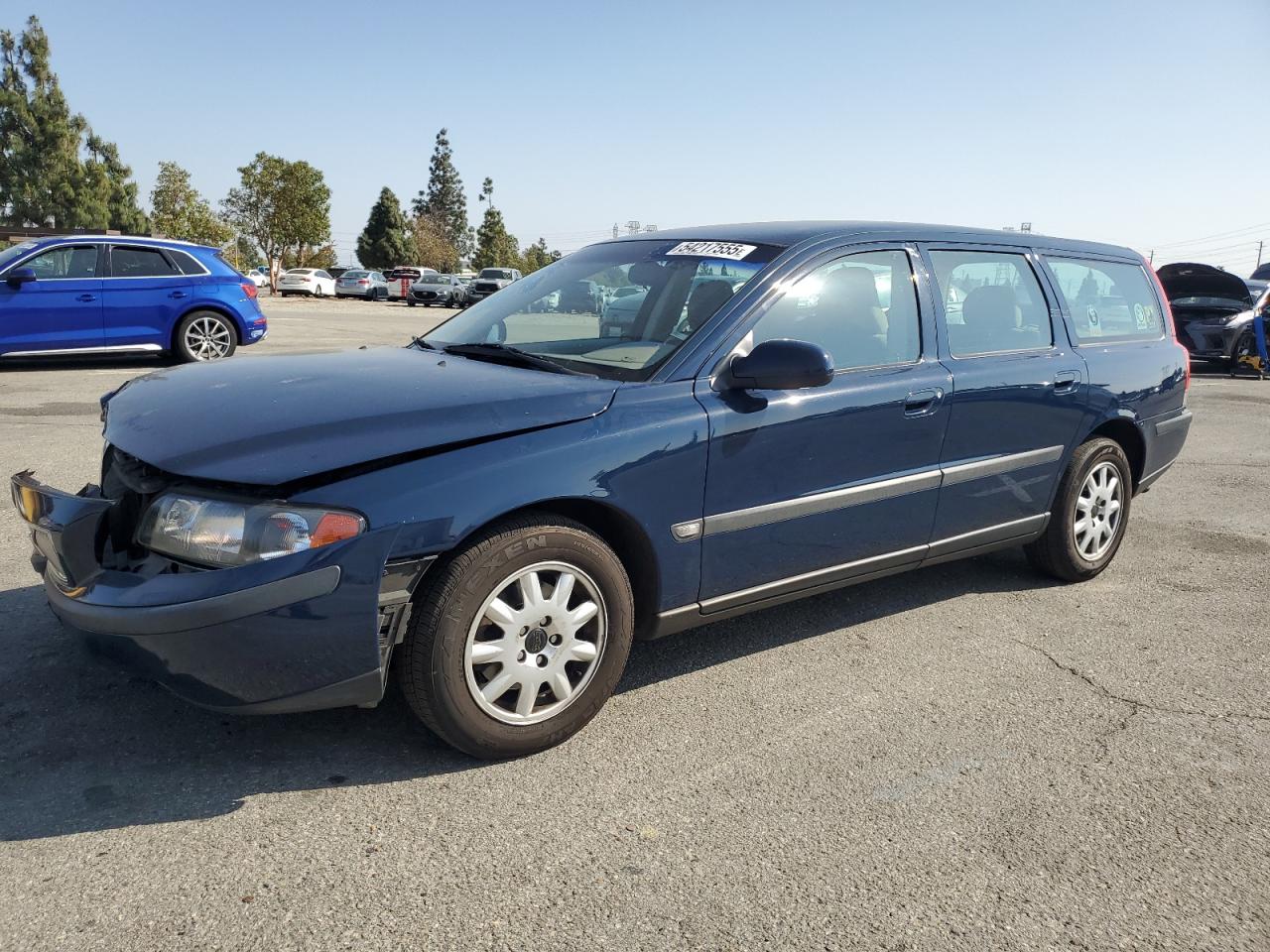 2001 Volvo V70 იყიდება Rancho Cucamonga-ში, CA - Front End