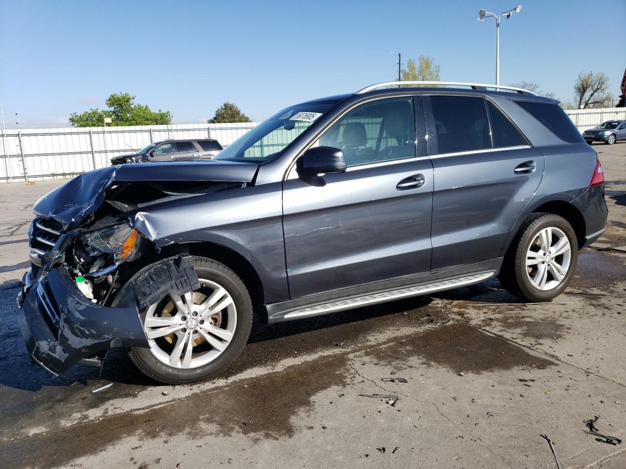 2013 Mercedes-Benz Ml 350 4Matic for Sale in Littleton, CO - Front End